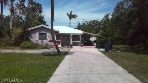 Property Photo: 48 W North Shore Ave FL 33903