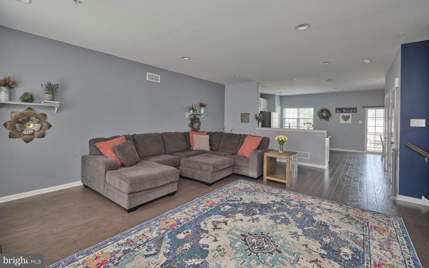 Property Photo: 143 Graystone Drive PA 19053