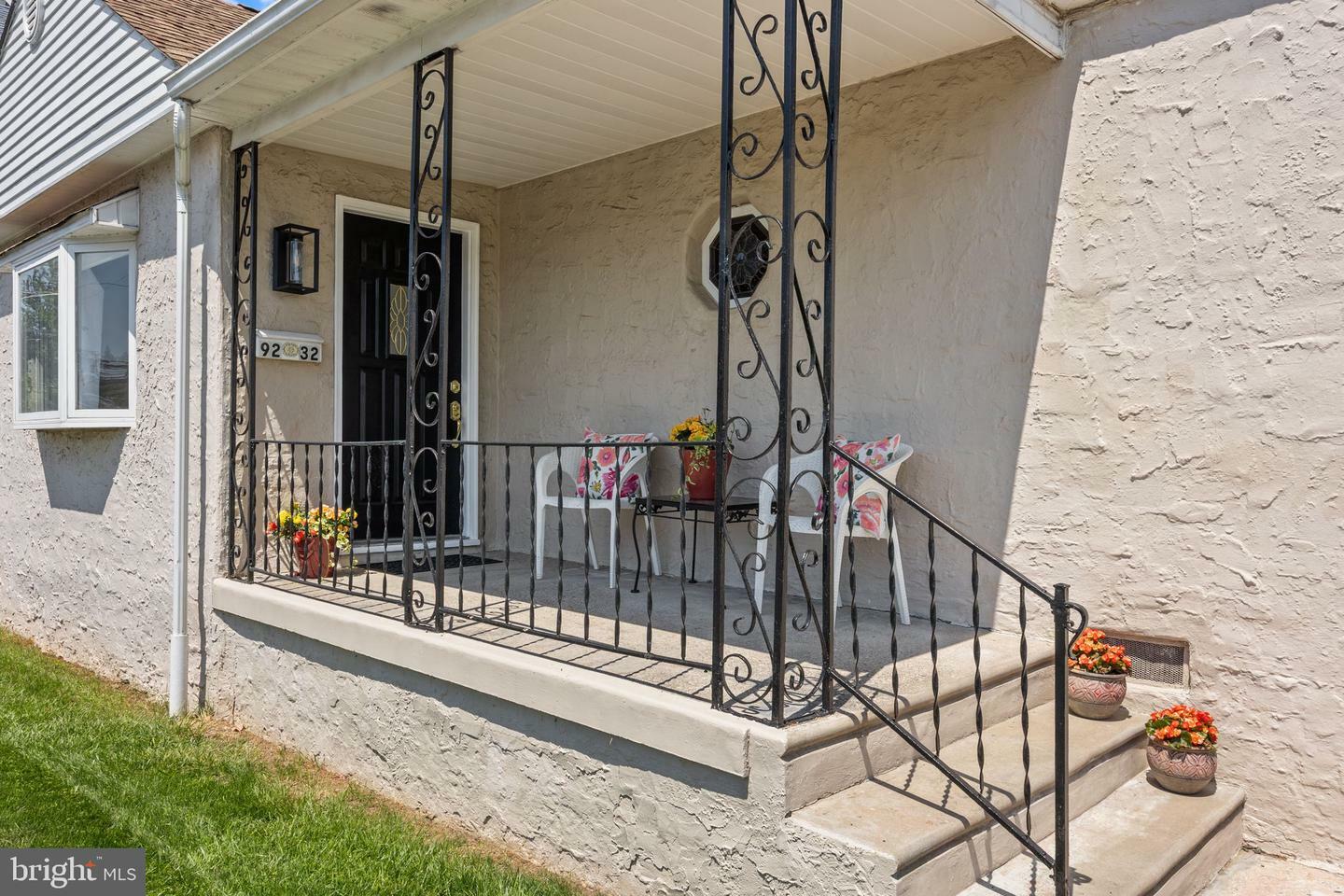 9232 Cambridge Street  Philadelphia PA 19114 photo