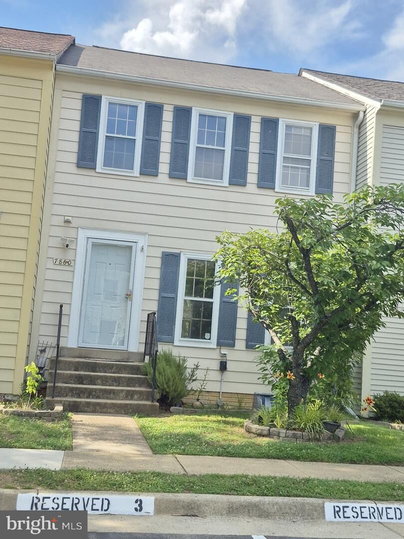 Property Photo: 7860 Parthian Court VA 22153