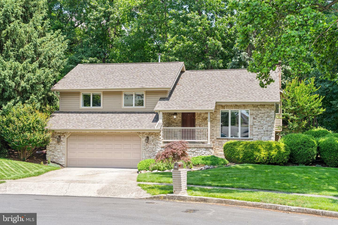 Property Photo: 136 Briarwood Court PA 17011