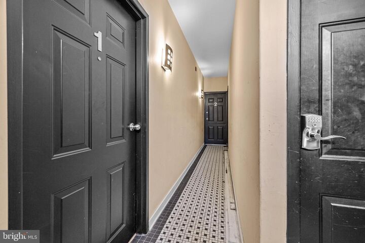 Property Photo:  1516 Catharine Street 2  PA 19146 