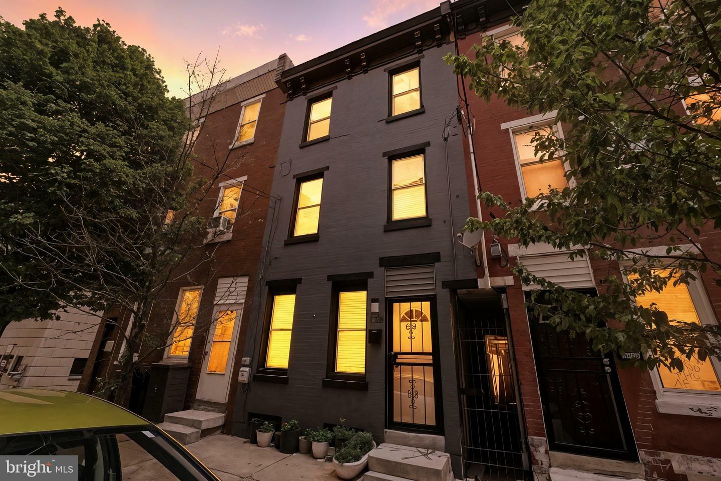 Property Photo: 1723 N Mascher Street PA 19122