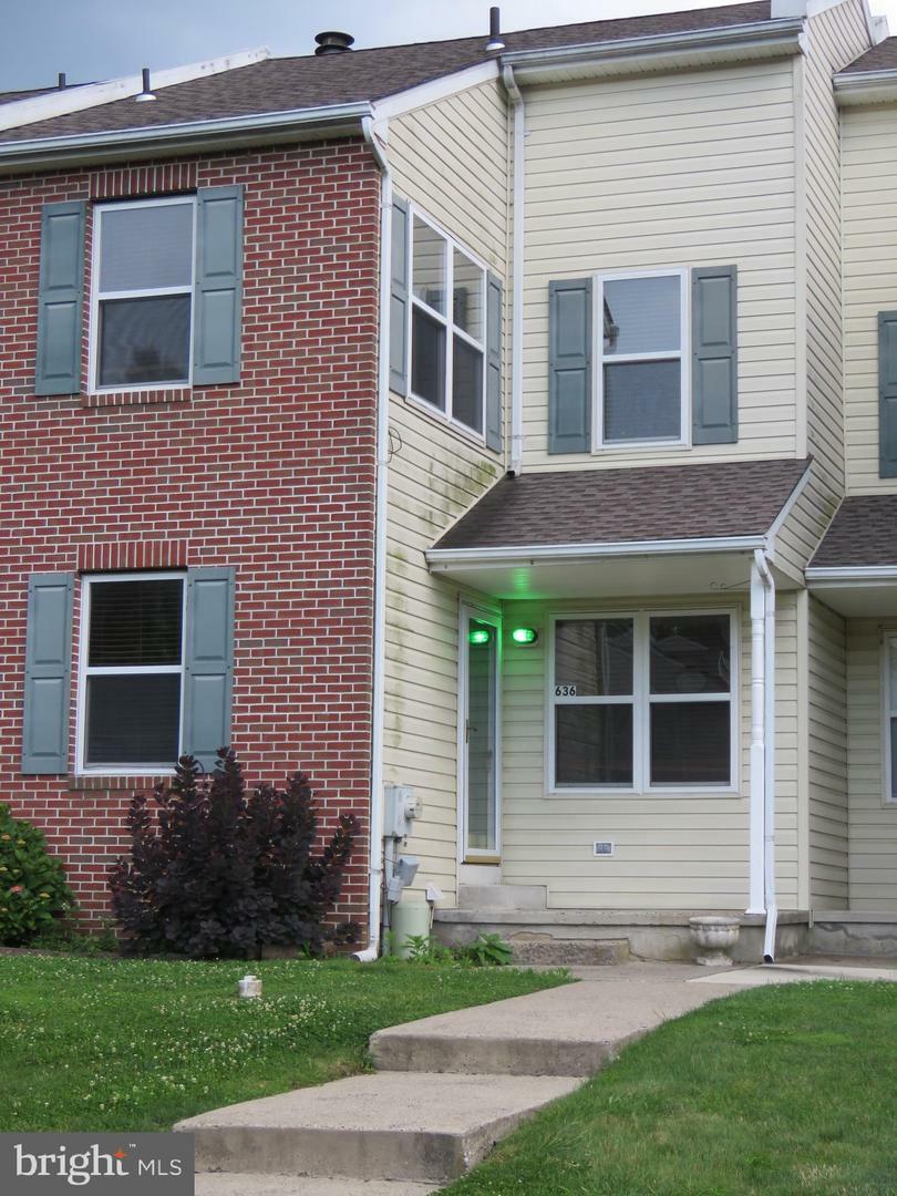 Property Photo: 636 Yale Court PA 19020