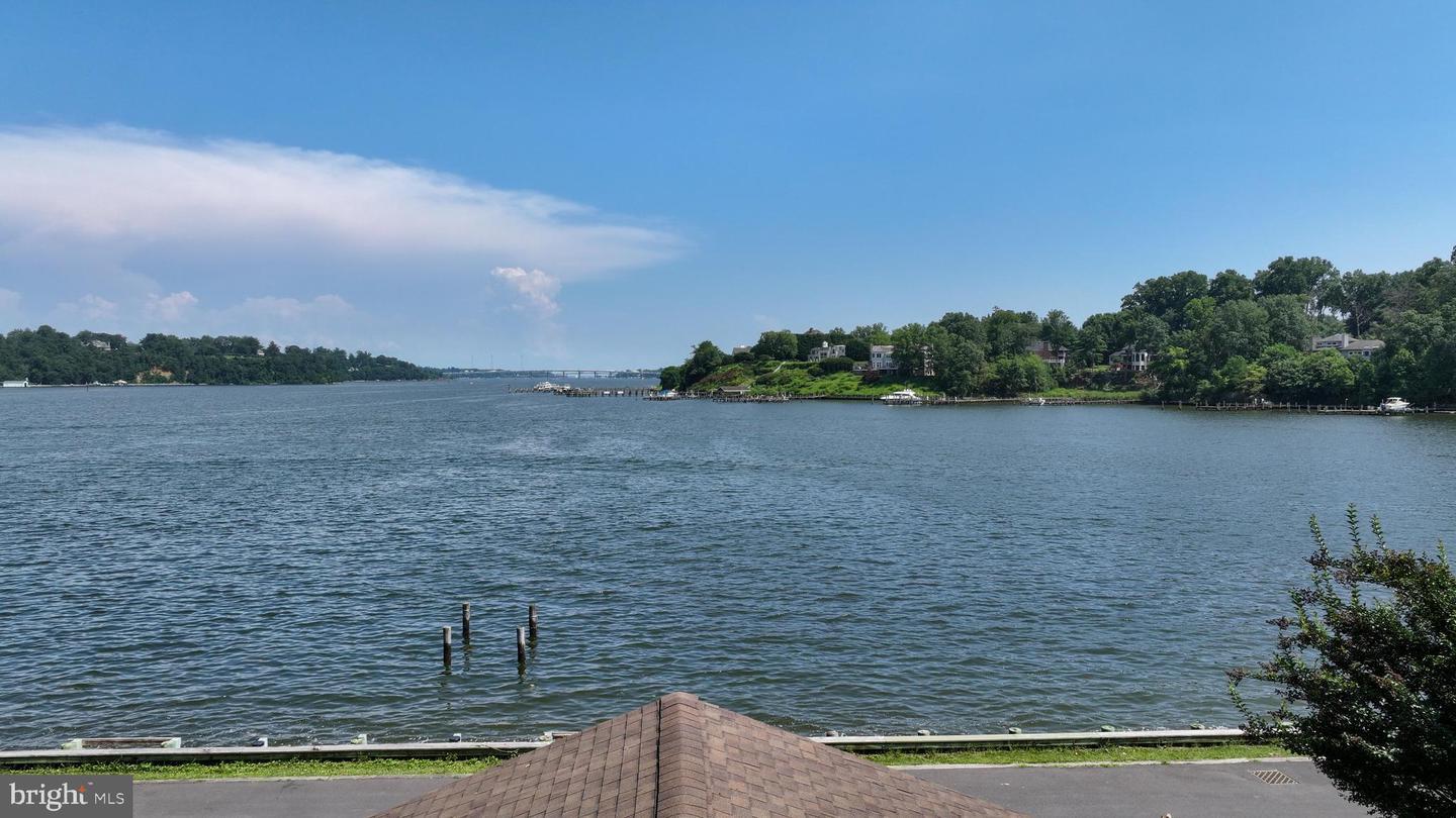 Property Photo: 769 Robinhood Road MD 21405