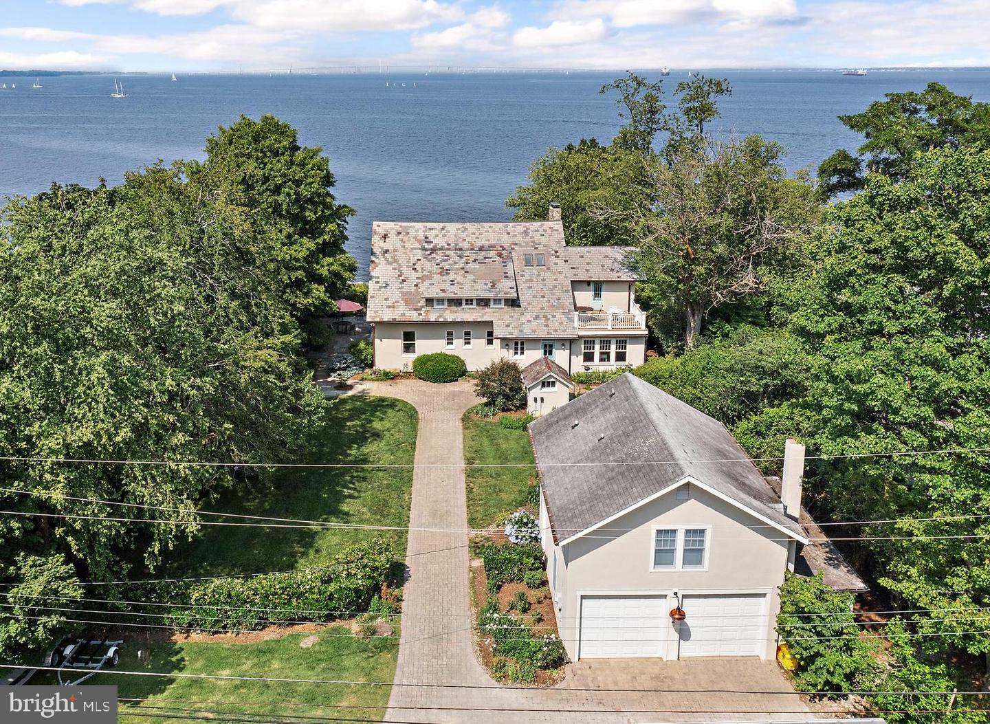 2 River Drive  Annapolis MD 21403 photo