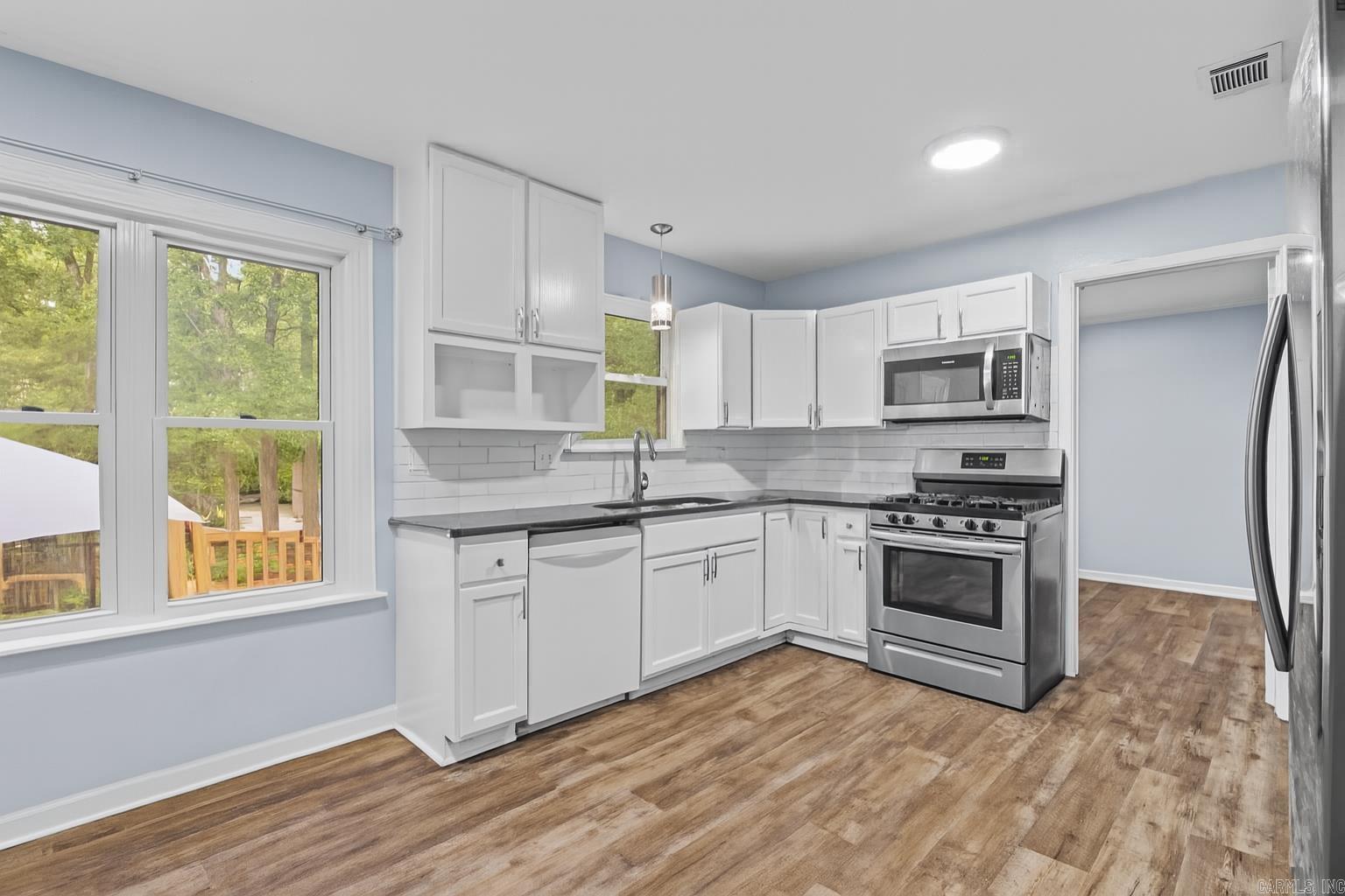 Property Photo: 7501 Oak Ridge Rd AR 72116