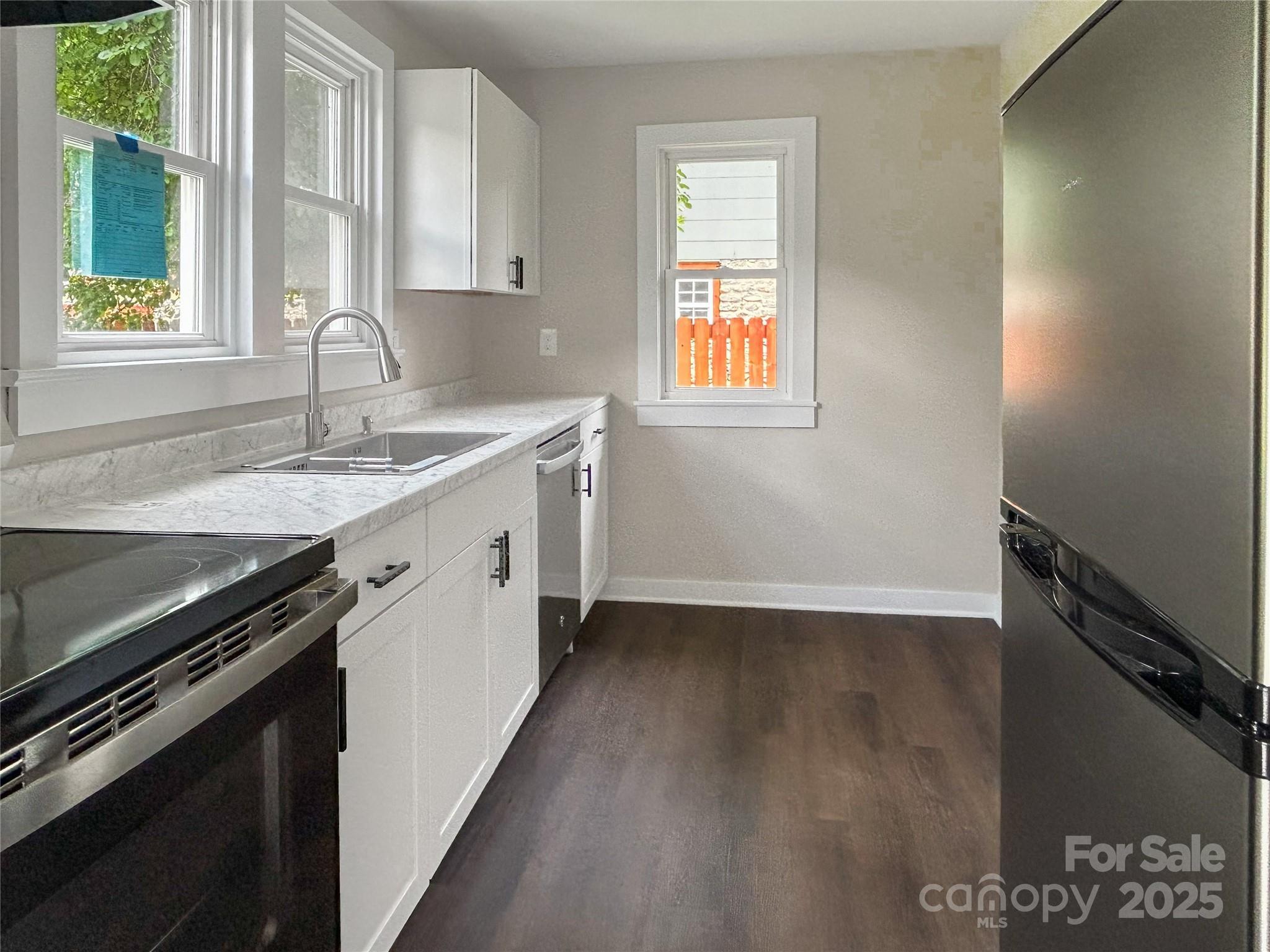 Property Photo: 33 Graybark Court NC 28786