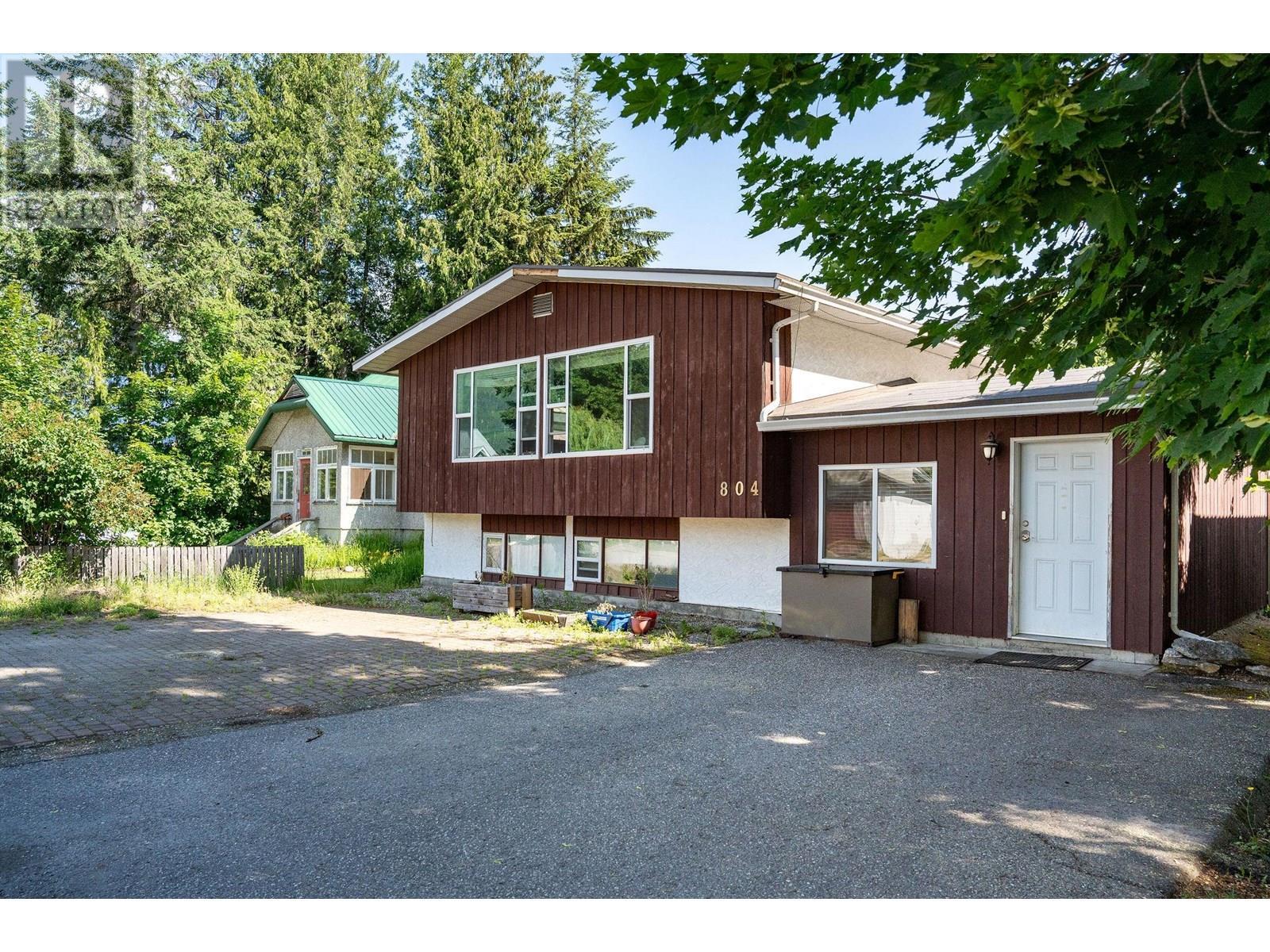 804 Second Street West  Revelstoke BC V0E 2S0 photo