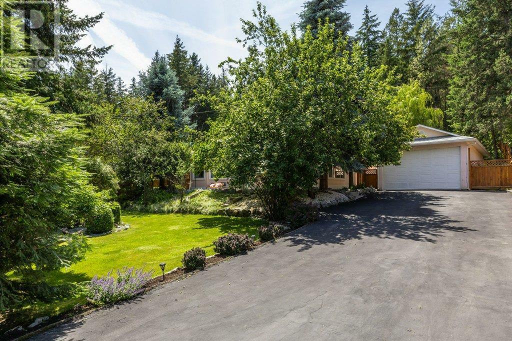 Photo de la propriété: 10724 Pinecrest Road BC V1H 2C1