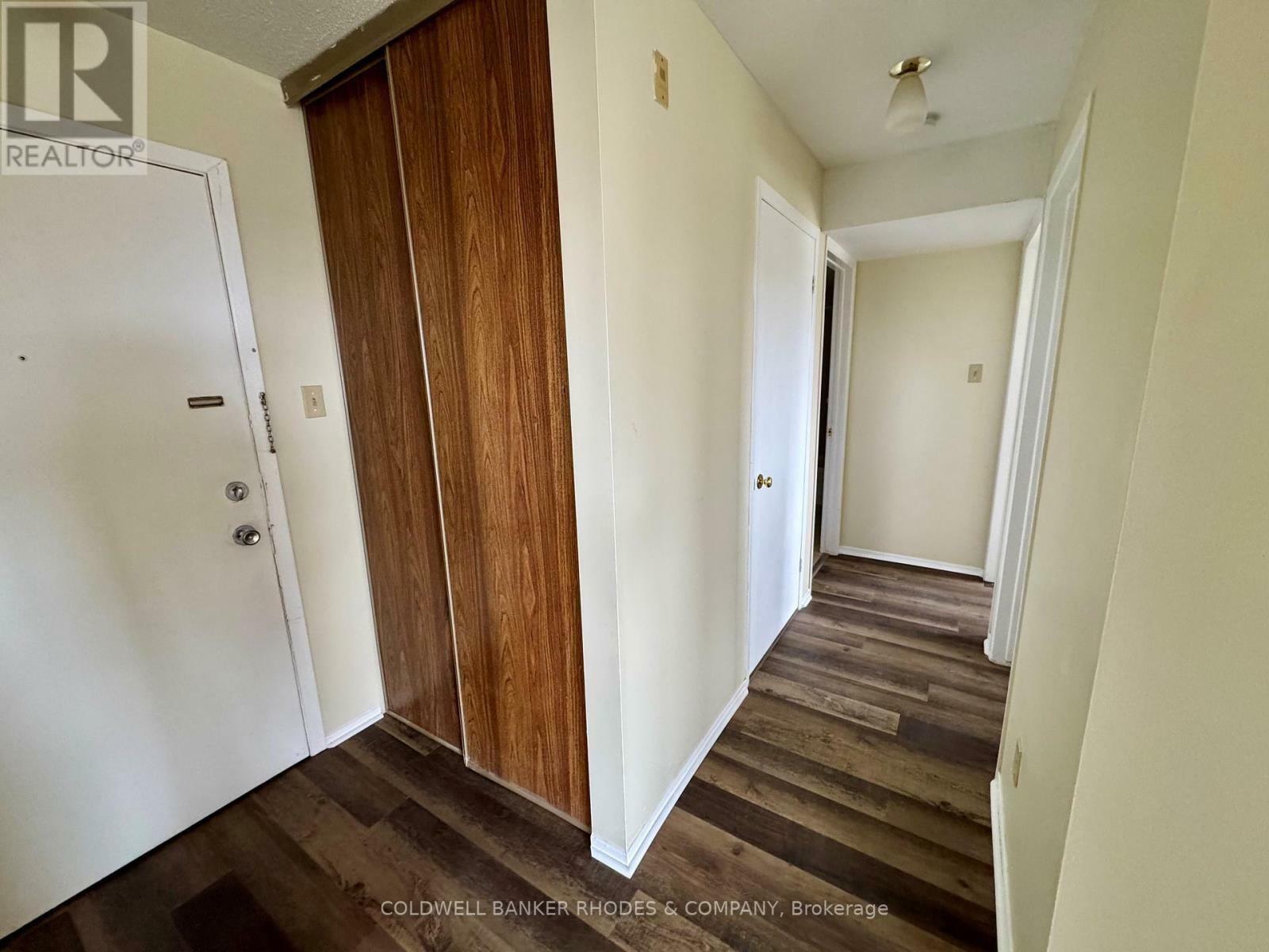Property Photo: 325 Centrum Boulevard 404 ON K1E 3W8