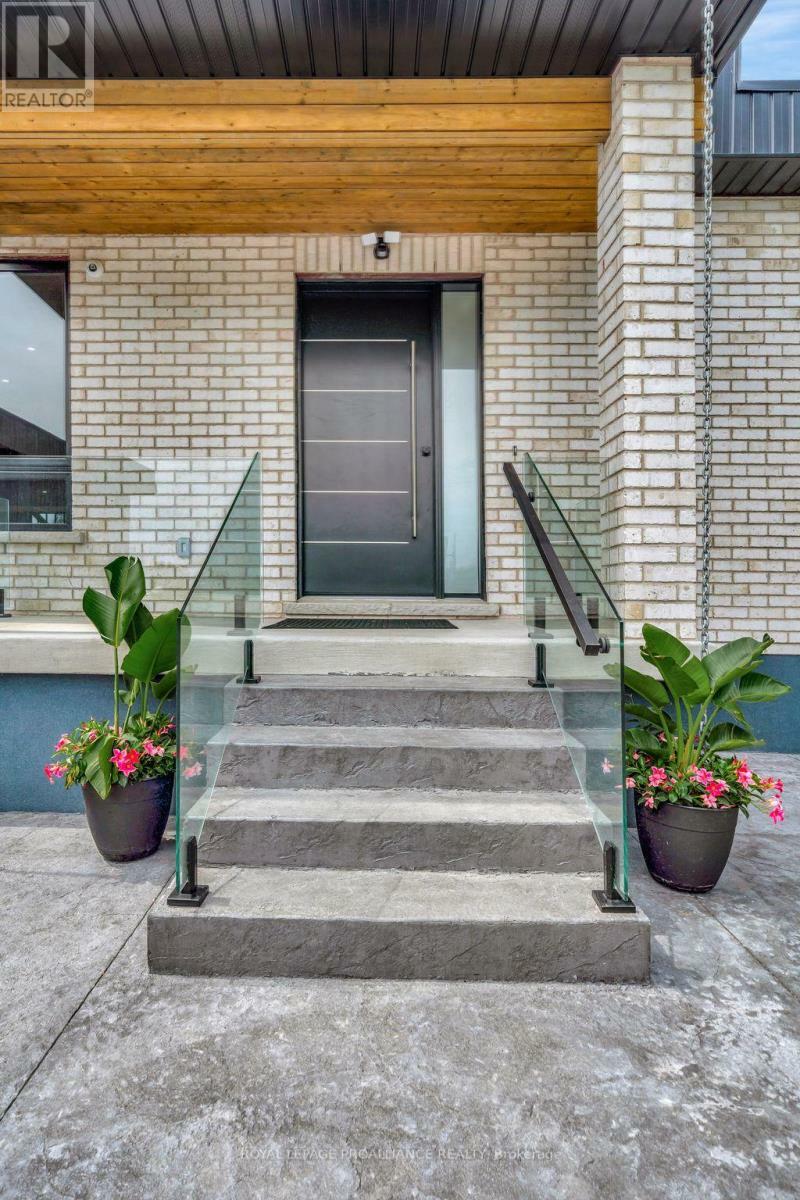 Property Photo: 2528 County Rd 3 ON K0K 1L0