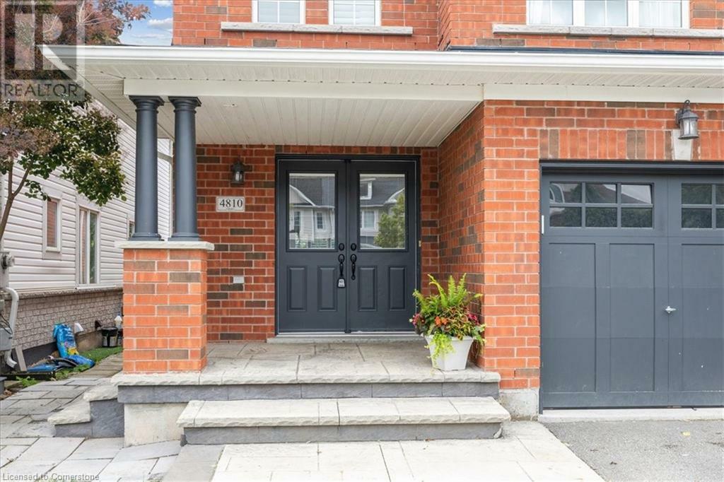 Property Photo:  4810 Capri Crescent  ON L7M 0H5 