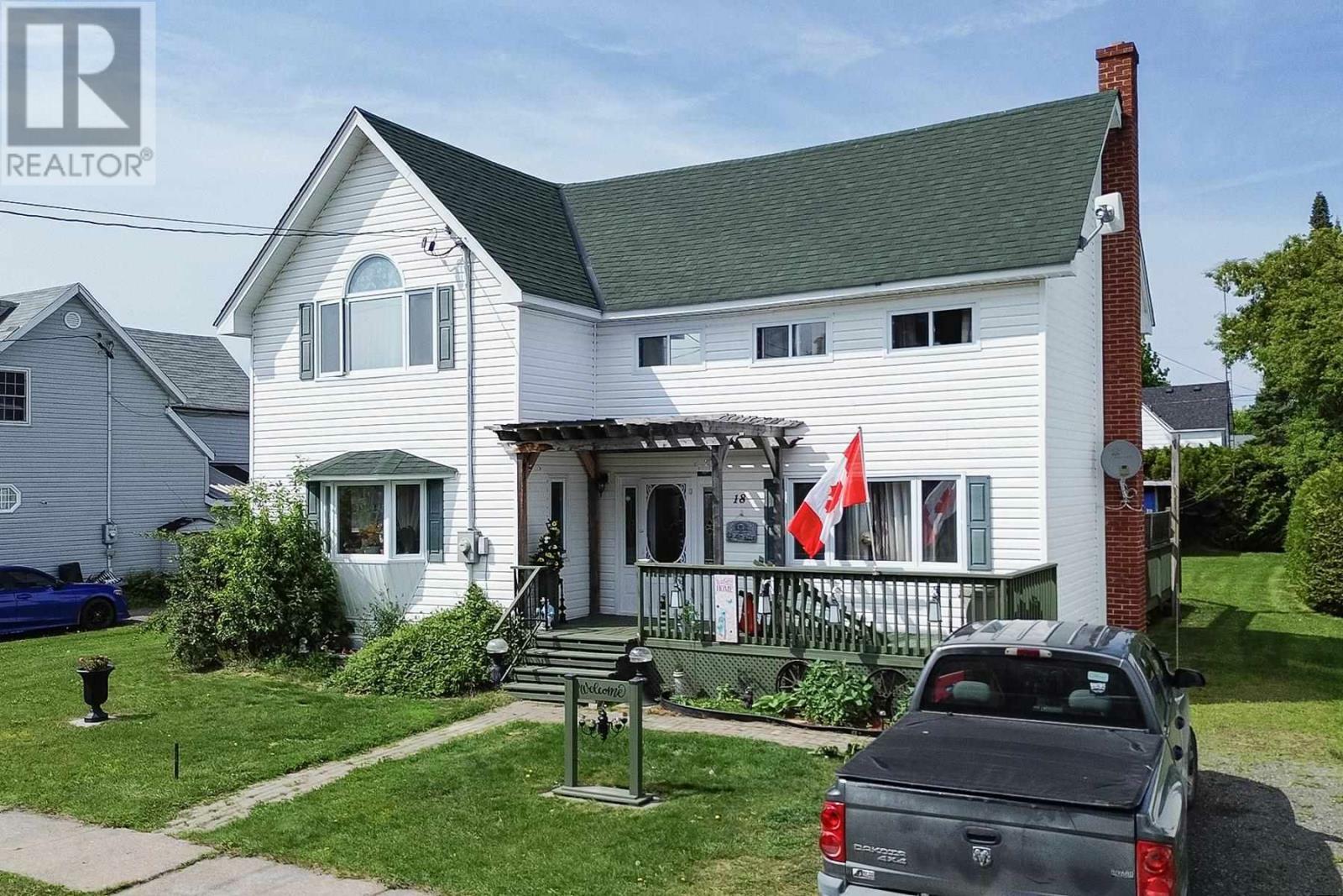 Photo de la propriété: 18 Lorne St W ON P0R 1L0