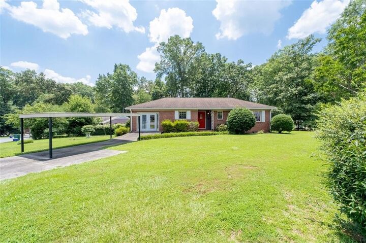Property Photo: 2880 Sherwood Road SE GA 30082
