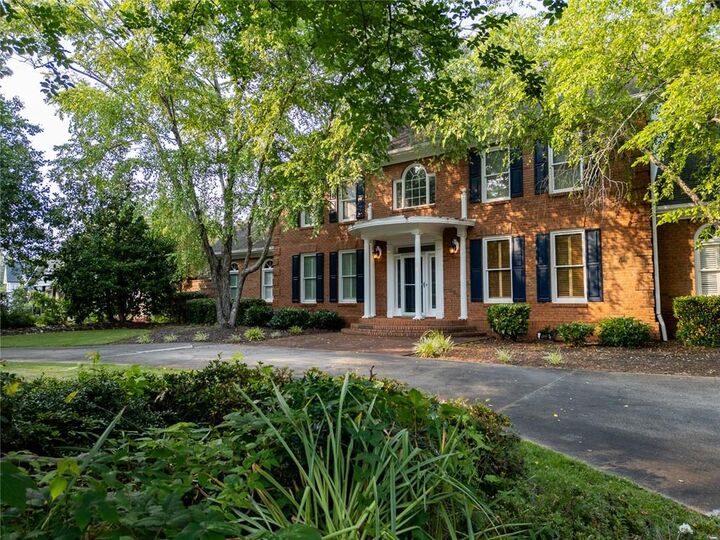 Property Photo:  6203 Crestview Drive Southeast Drive SE  GA 30014 