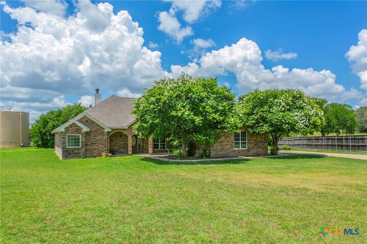 Property Photo: 1500 Mountain Ridge Drive TX 76513