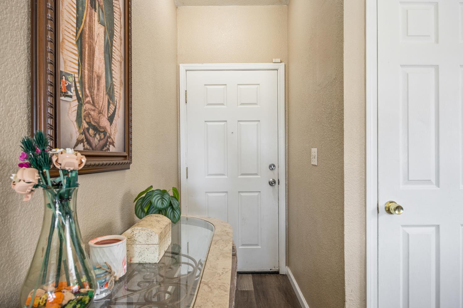 Property Photo:  473 Lemonwood Avenue  CA 93274 