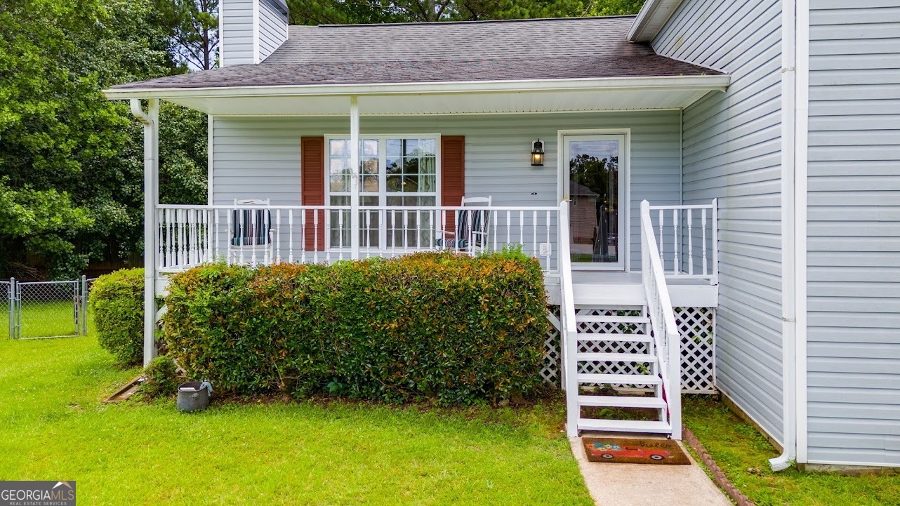 Property Photo: 1876 Kathy Court GA 30135