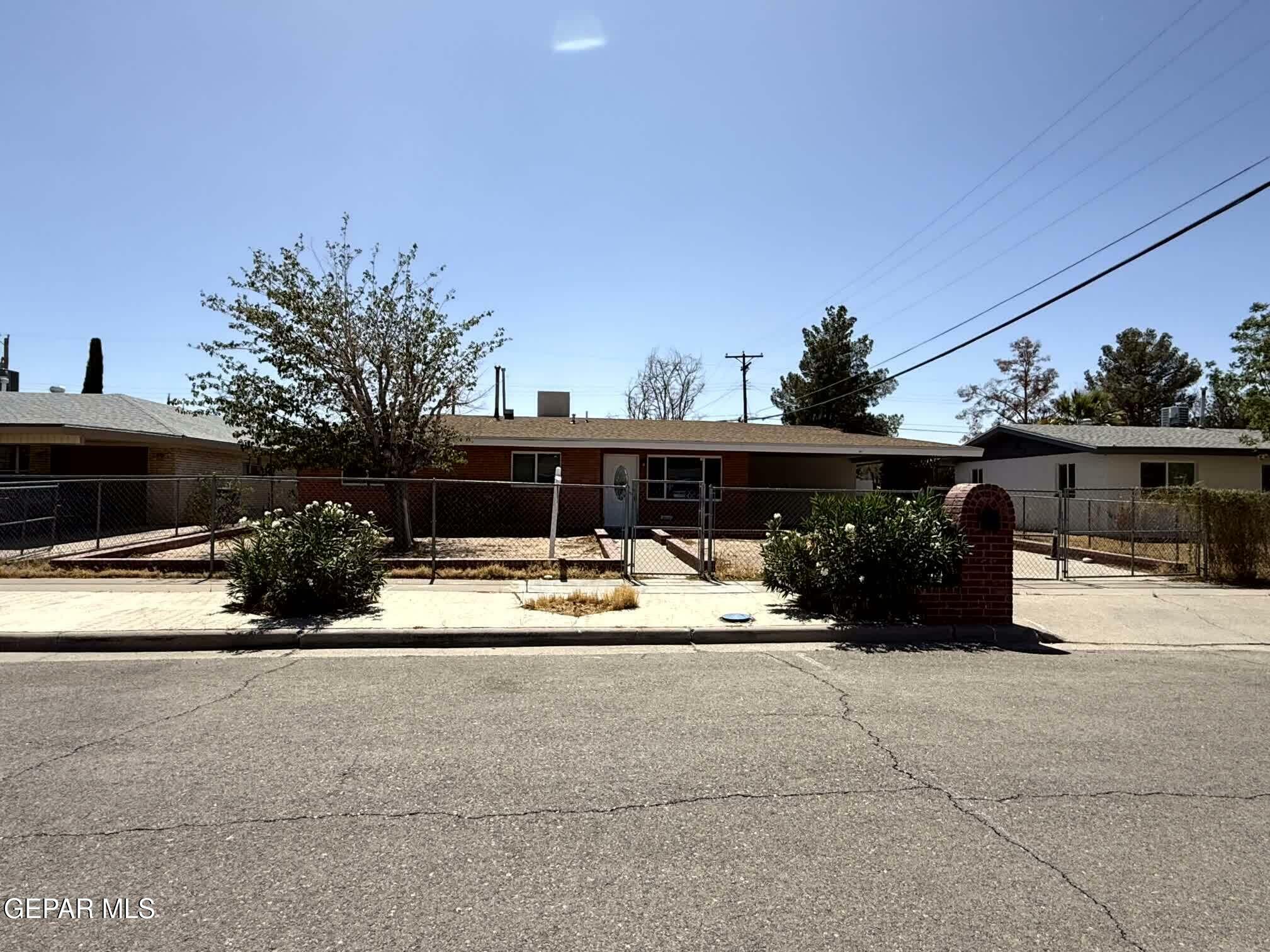2801 Hawick Road  El Paso TX 79925 photo