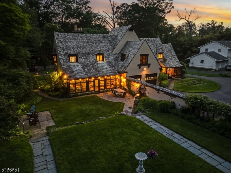 Property Photo: 945 Woodland Ave NJ 07060