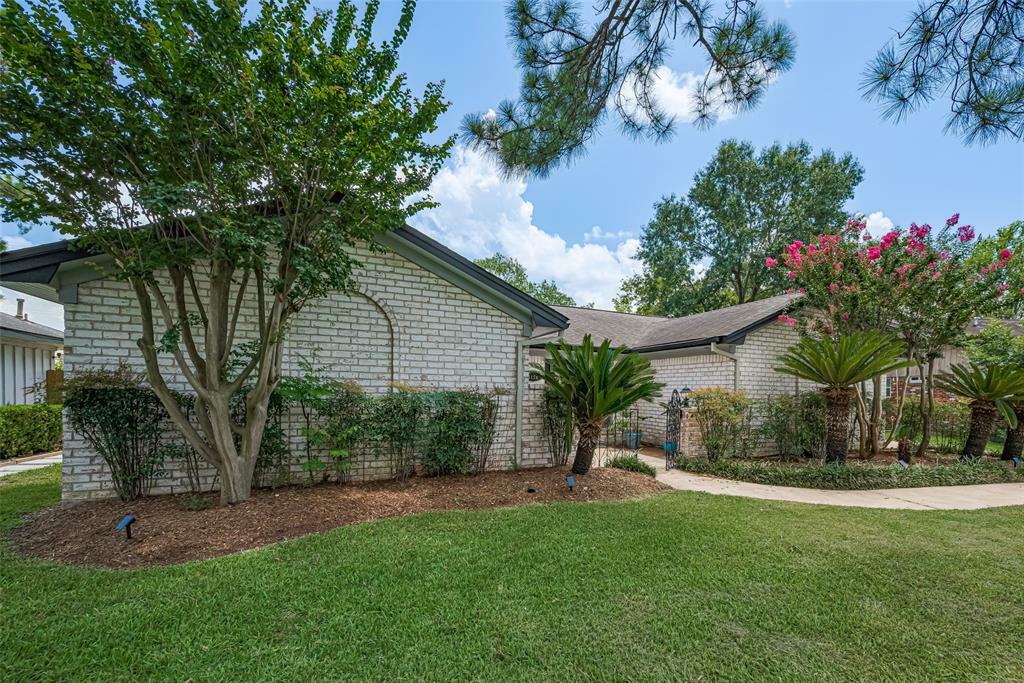 Property Photo:  5115 Kingfisher Drive  TX 77035 