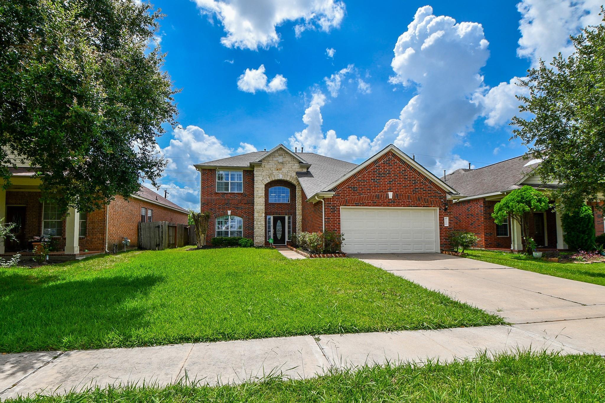 Property Photo: 150 Nina Lane TX 77477