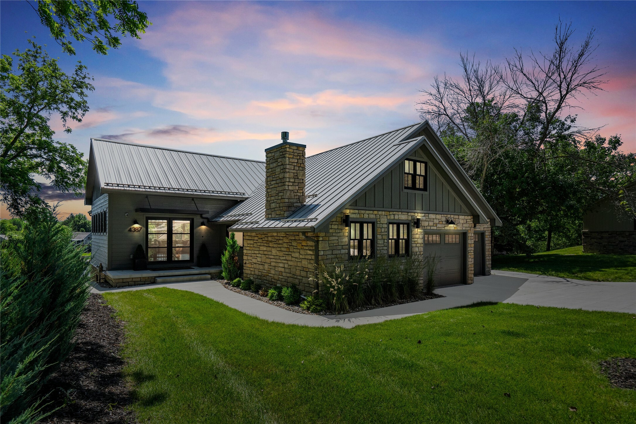 Property Photo: 4387 Panorama Drive IA 50216