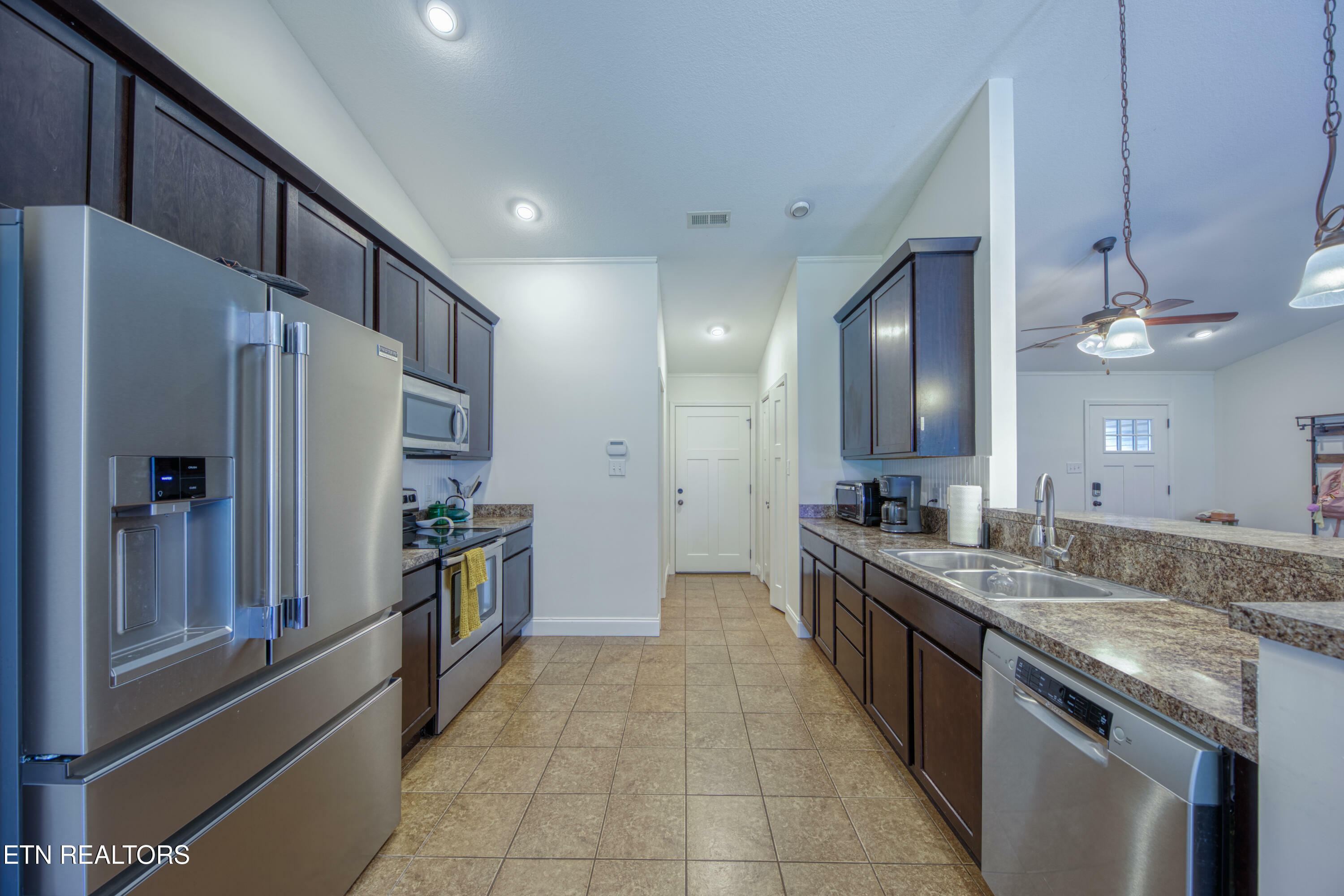 Property Photo: 6933 Harvest Grove Lane TN 37918