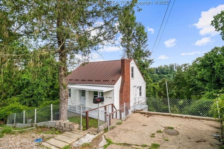 Property Photo:  528 Medina Street  WV 25302 