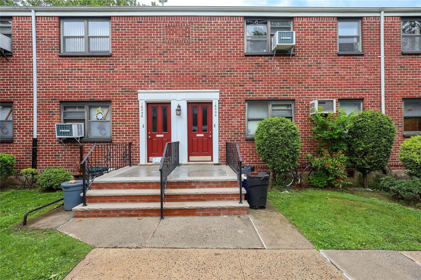Property Photo: 160-54 Willets Point Boulevard 4-206 NY 11357