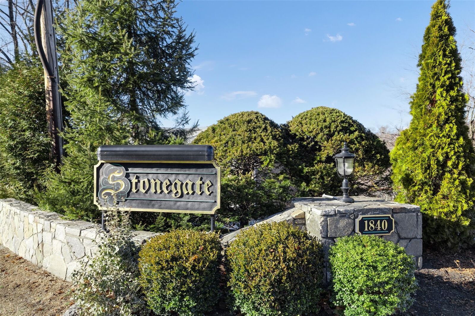 Property Photo: 1840 Crompond Road 7D8 NY 10566