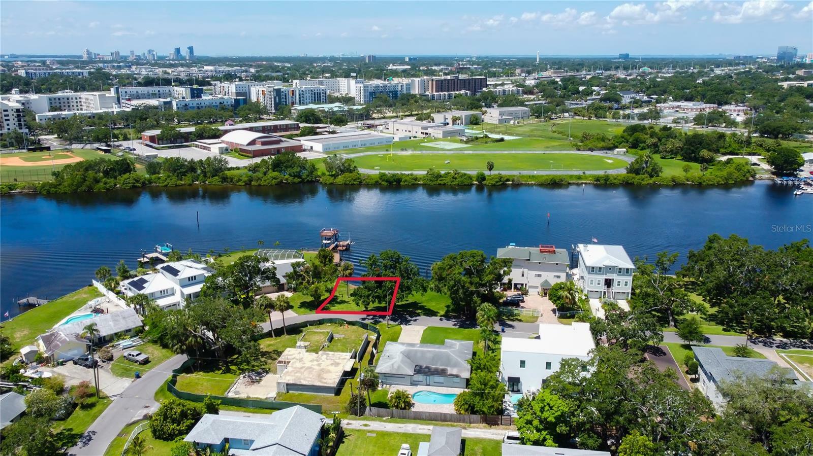 Property Photo: N Riverside Drive FL 33602