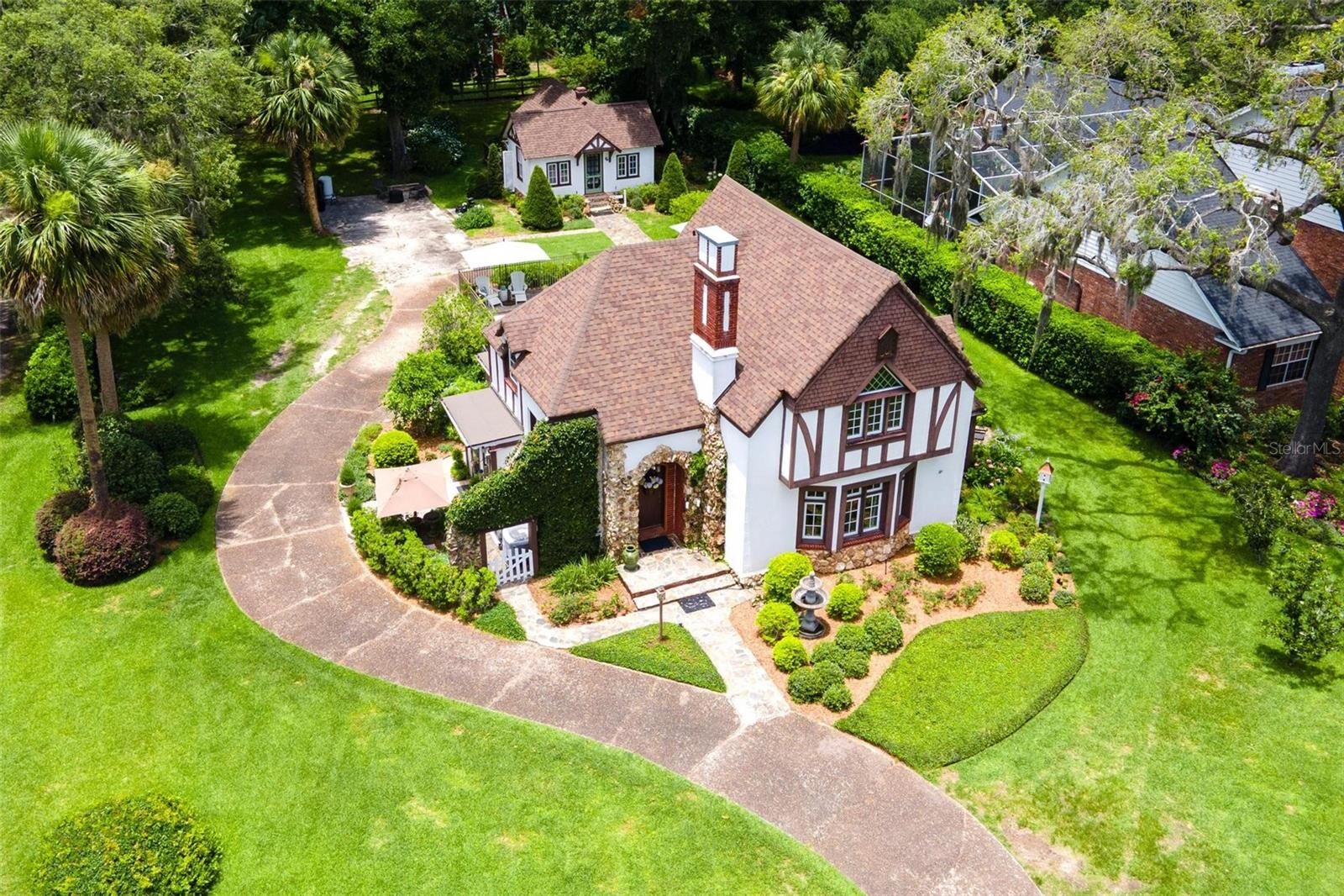 Property Photo:  9233 Silver Lake Drive  FL 34788 