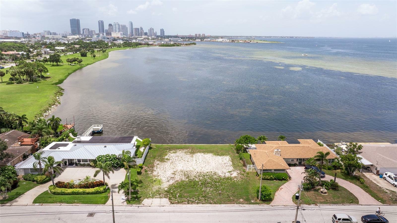 Property Photo: 353 22nd Avenue SE FL 33705