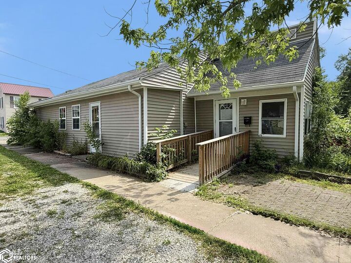 Property Photo:  110 S 10th Street  IL 61243