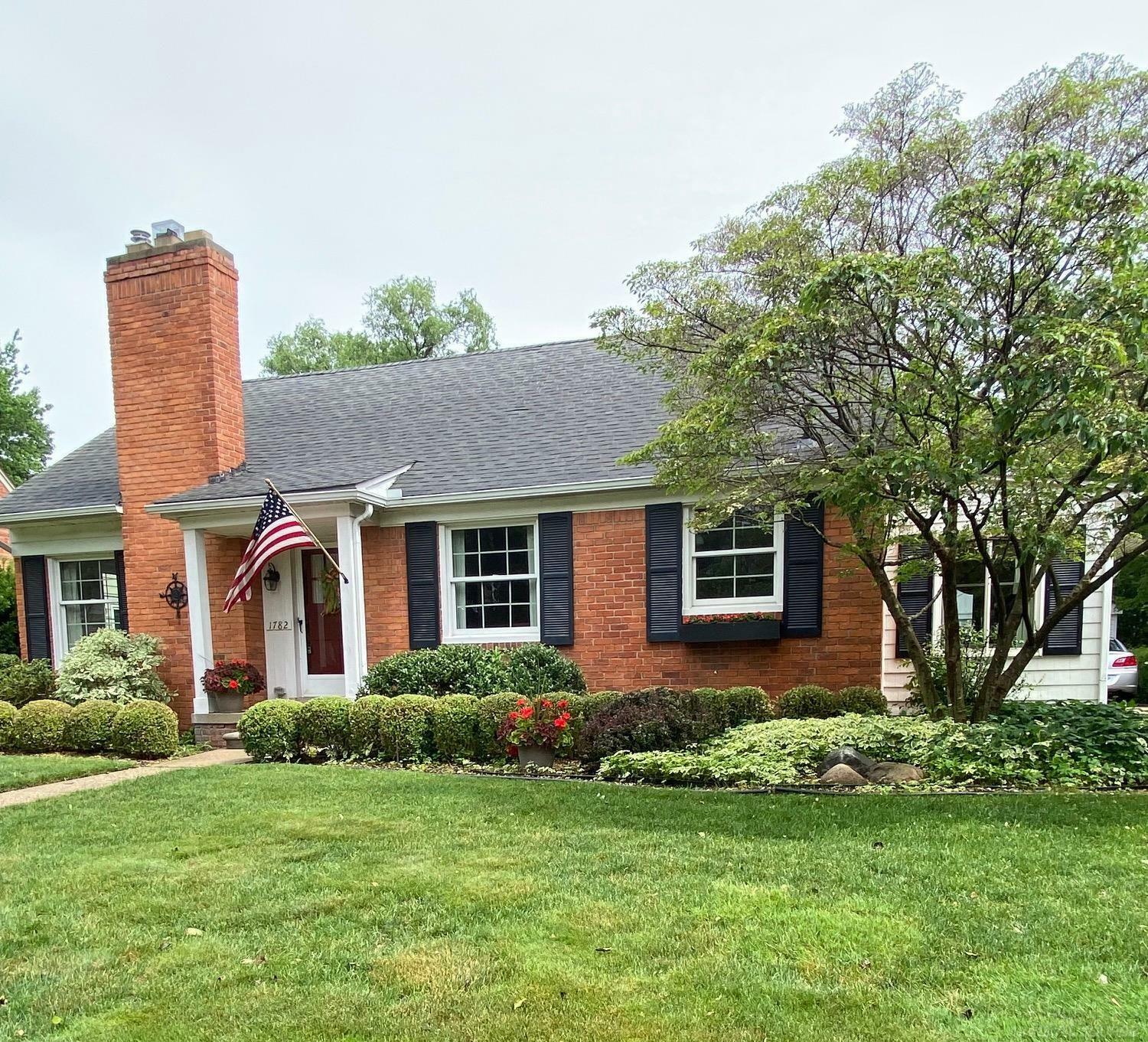 Property Photo: 1782 Hollywood Street MI 48236
