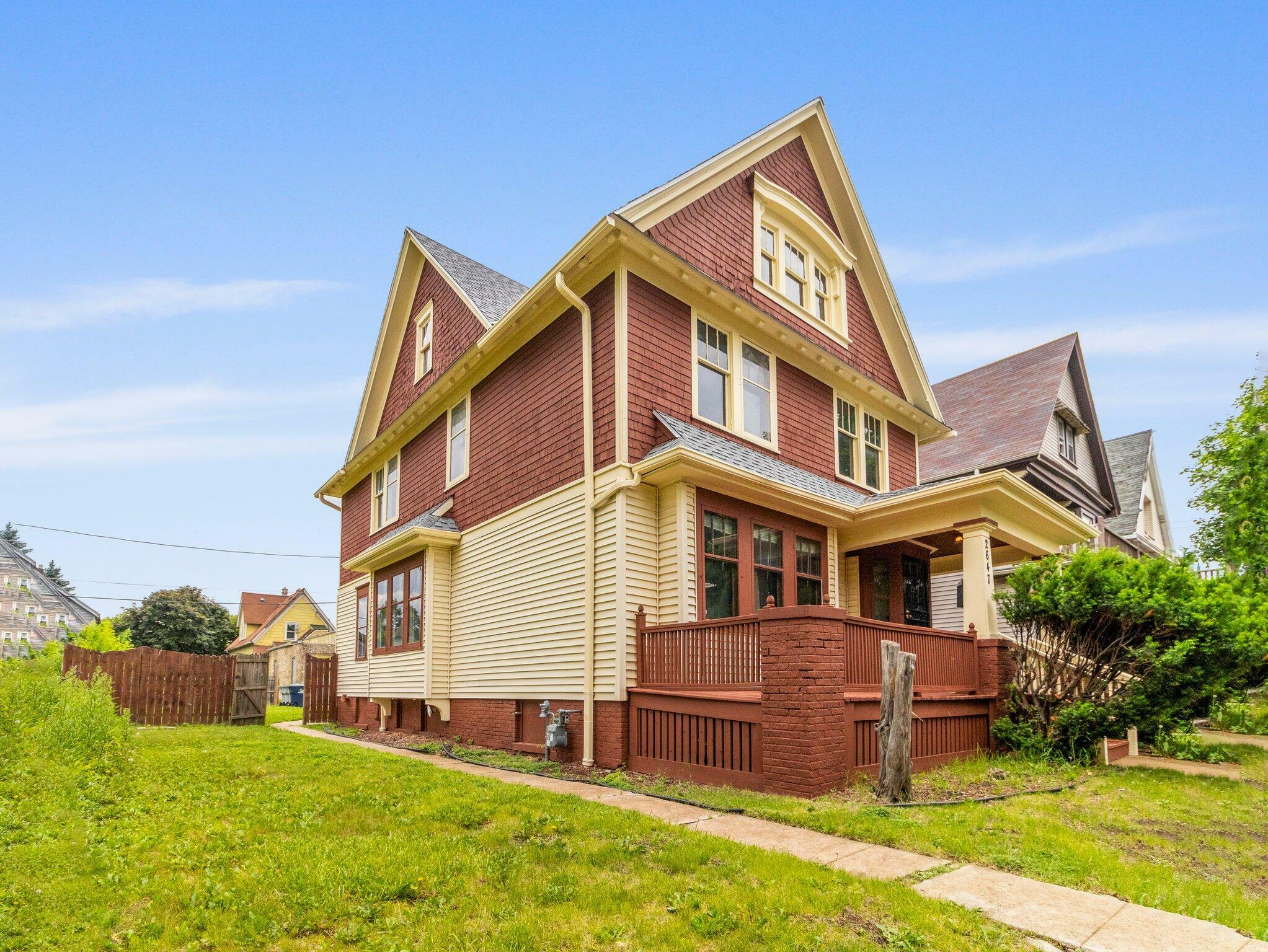 Property Photo: 2647 N 21st St WI 53206
