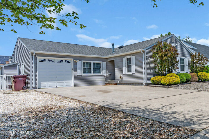 Property Photo: 82 Spinnaker Court NJ 08721