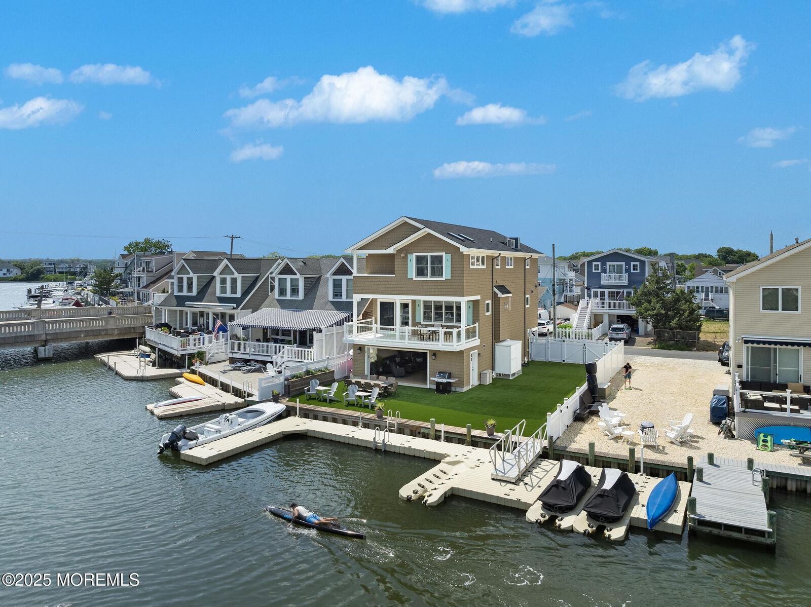 Property Photo:  6 Pearce Court  NJ 08736 