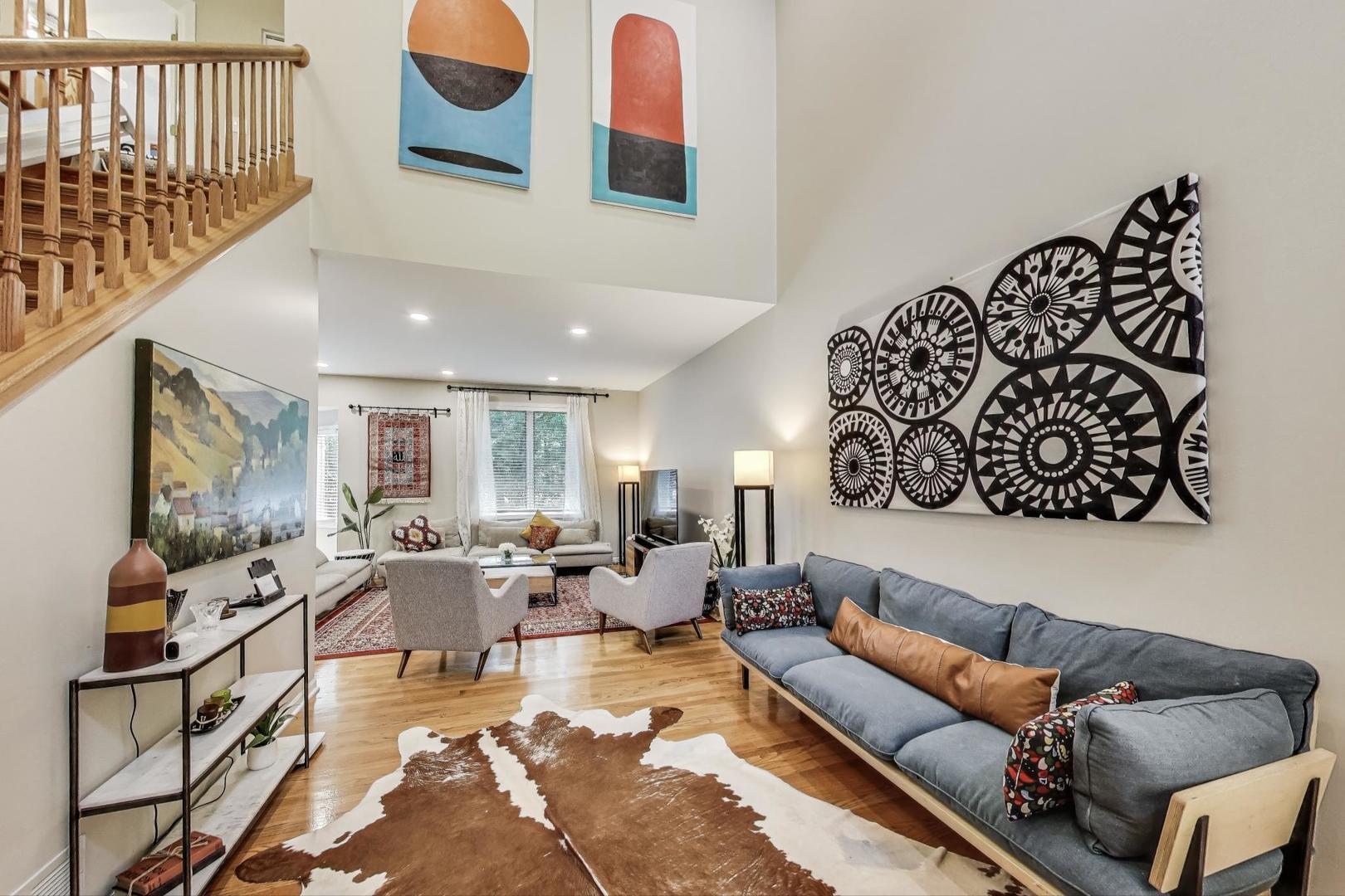 Property Photo: 1604 Park Ridge Point IL 60068