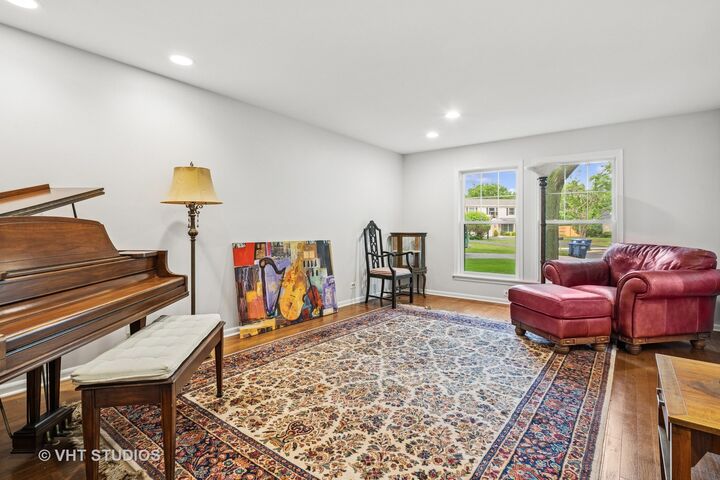 Property Photo:  19 Burning Tree Lane  IL 60015 
