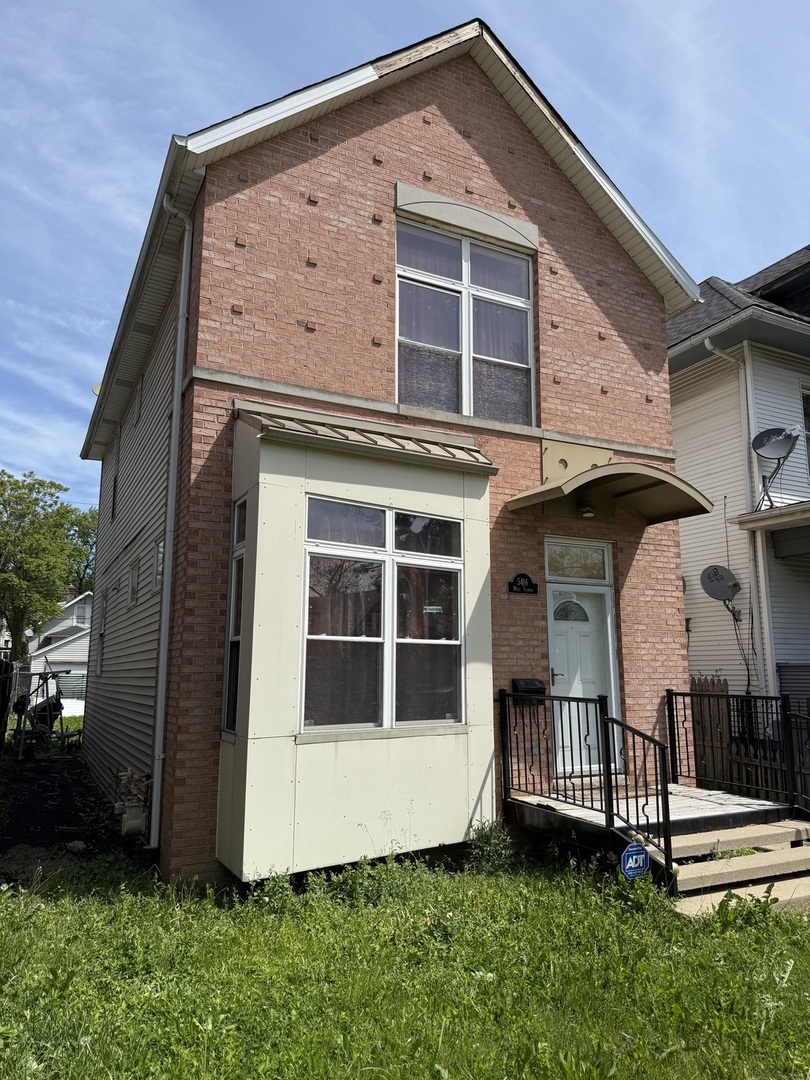 Property Photo: 5416 W Thomas Street IL 60651