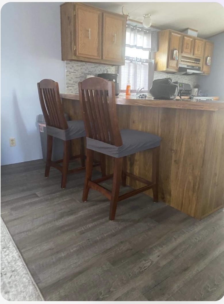 Property Photo: 6801 S La Grange Road B5 IL 60525