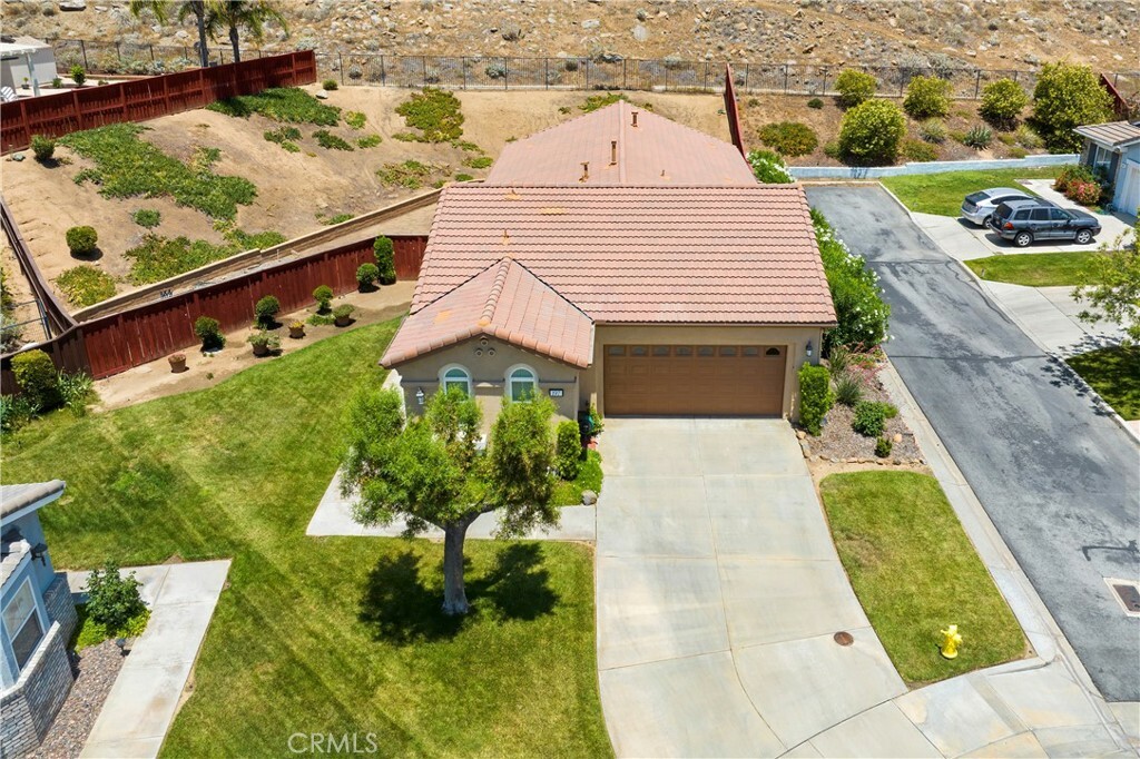 Property Photo: 197 Inkster Way CA 92545