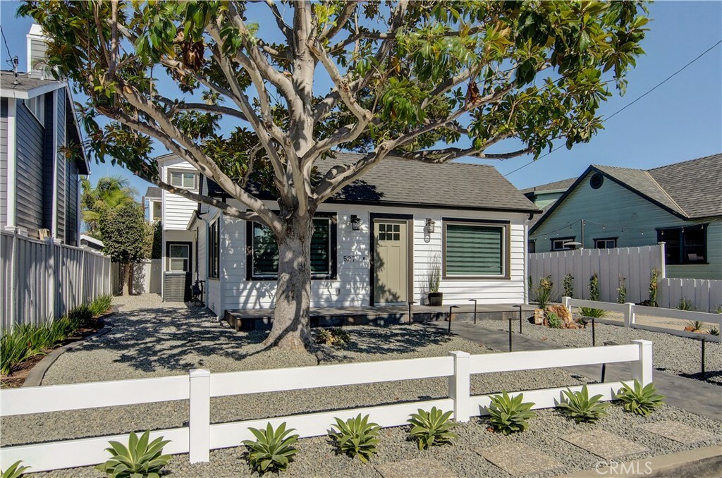 Property Photo: 527 Westminster Avenue CA 92663