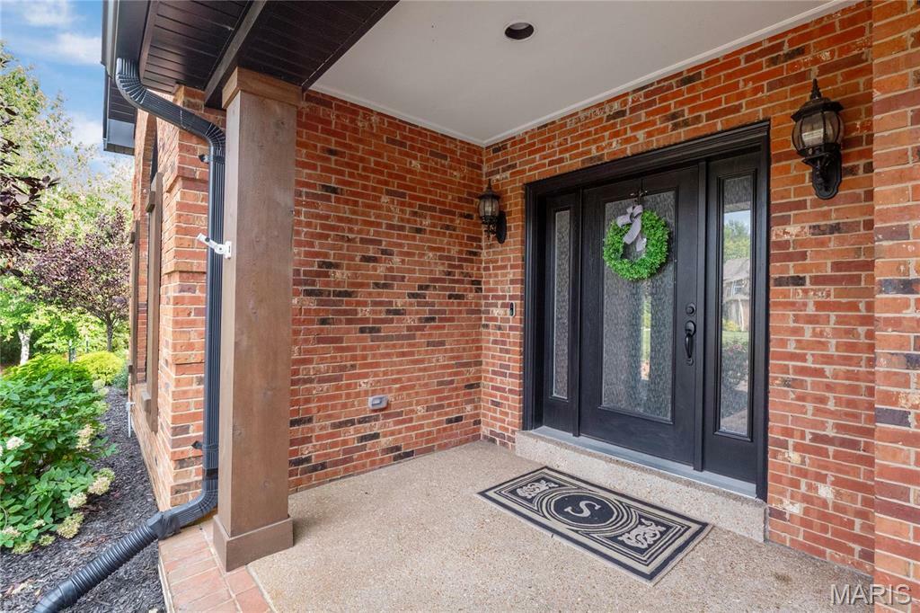 Property Photo:  13552 Weston Park Drive  MO 63131 