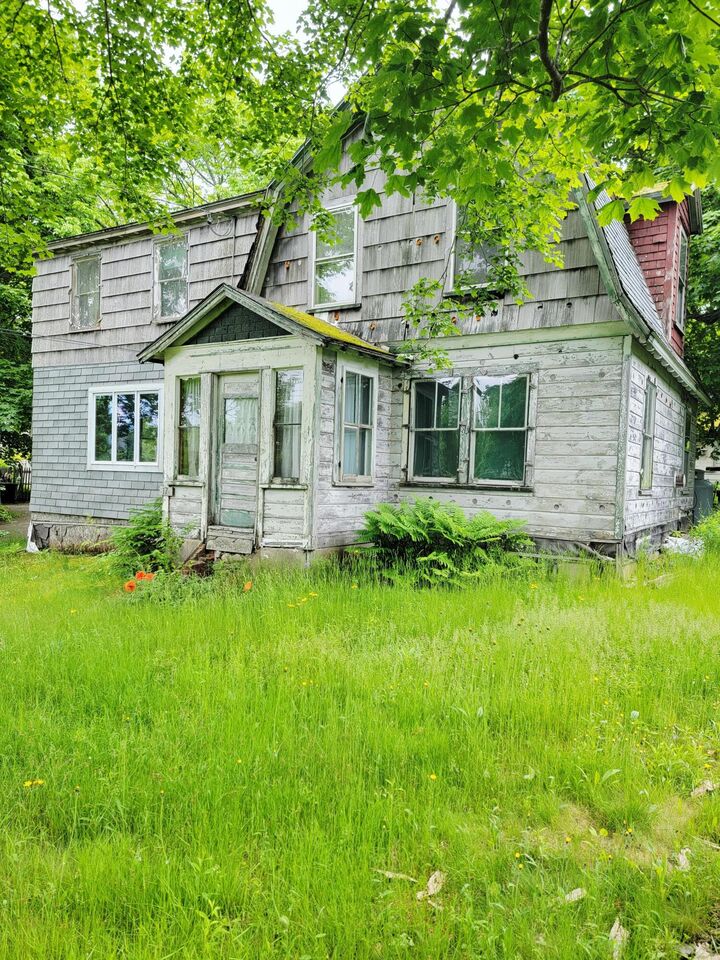 Property Photo:  17 Otter Creek Drive  ME 04660 