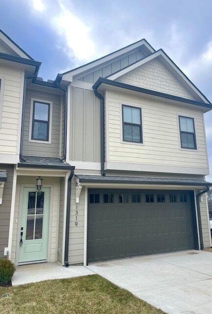 Property Photo: 1313 Shannon Lane 84 TN 37211
