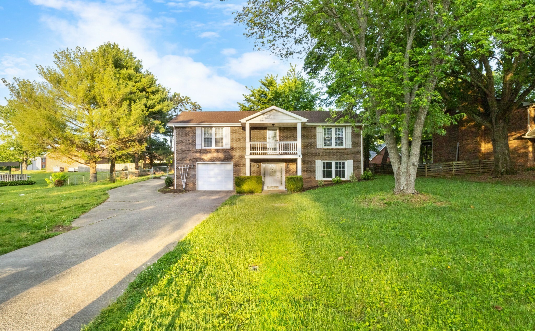 Property Photo: 511 Sango Rd TN 37043